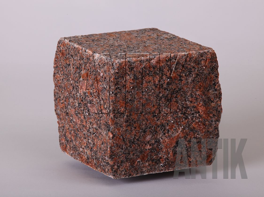 Kostka cięto-łupana Novodanilovsky 100x100x100 (1)